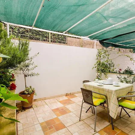 Apartman Captain - One Bedroom With Terrace 3 Adults Dubrovnik