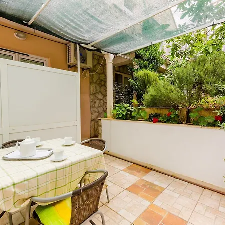 Captain - One Bedroom With Terrace 3 Adults Διαμέρισμα Ντουμπρόβνικ