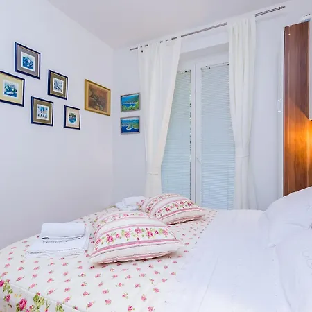 Captain - One Bedroom With Terrace 3 Adults Dubrovník